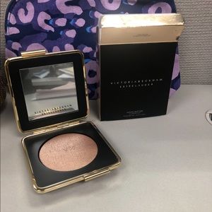 Victoria Beckham Highlighter Modern Mercury RT$65